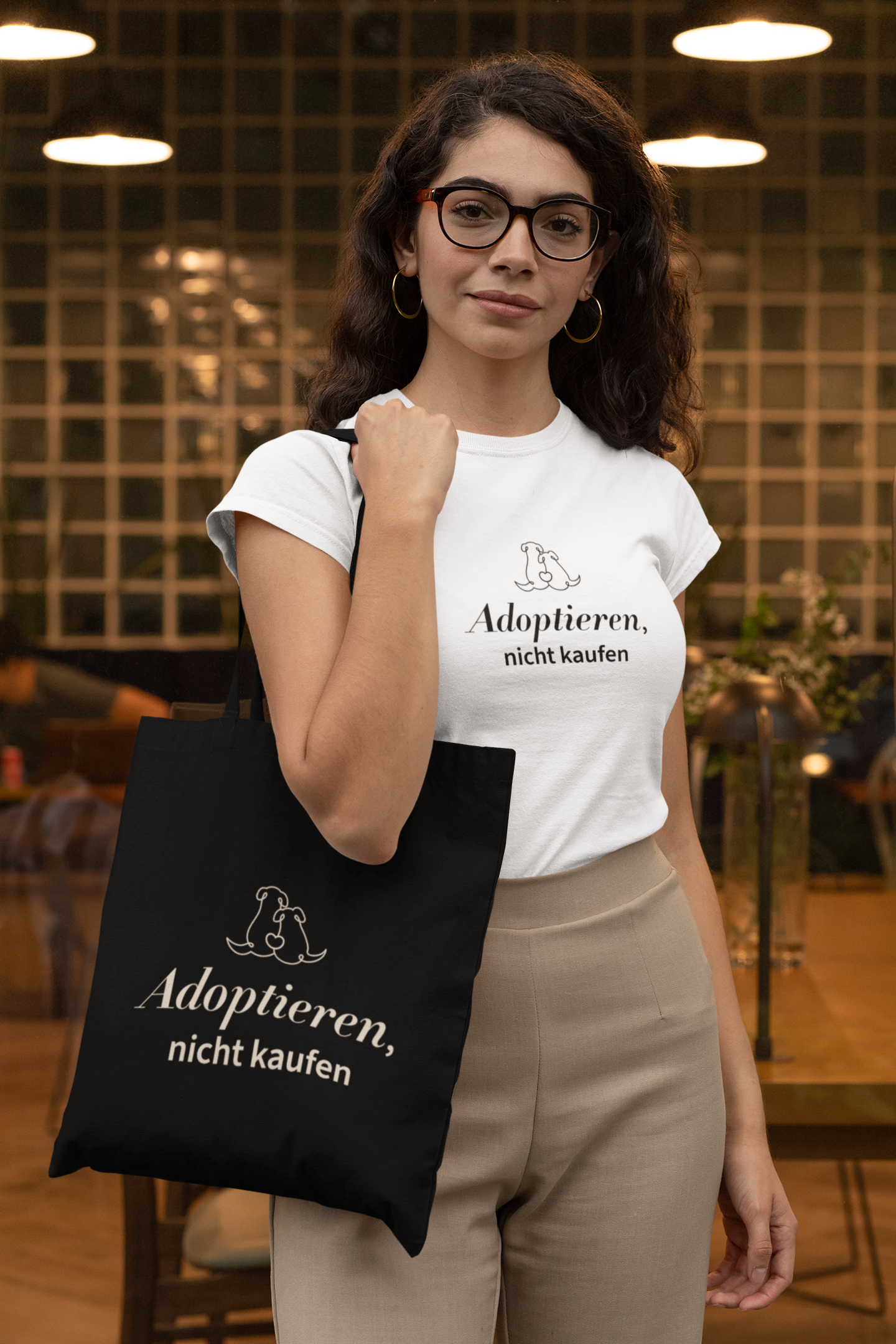 Einkaufstasche (mit langen Henkeln): "Adoptieren, nicht kaufen"
